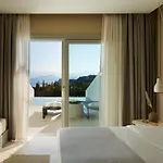 Hotel Parocks Luxury & Ampelas