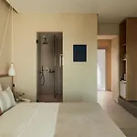Hotel Parocks Luxury & Ampelas