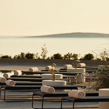 Parocks Luxury & Otel Ambelas