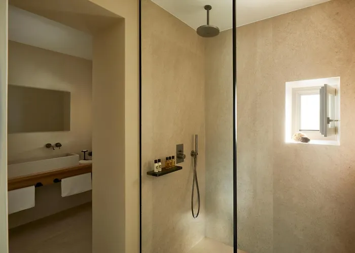 מלון Parocks Luxury & 5*