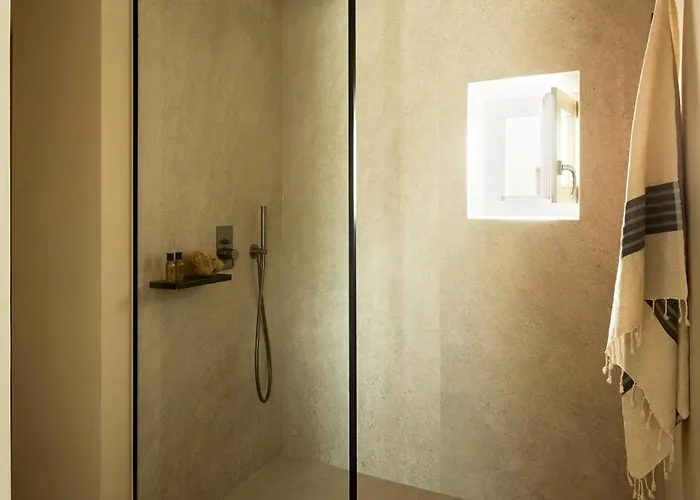 מלון Parocks Luxury &