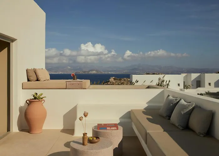 Parocks Luxury & אמבלאס