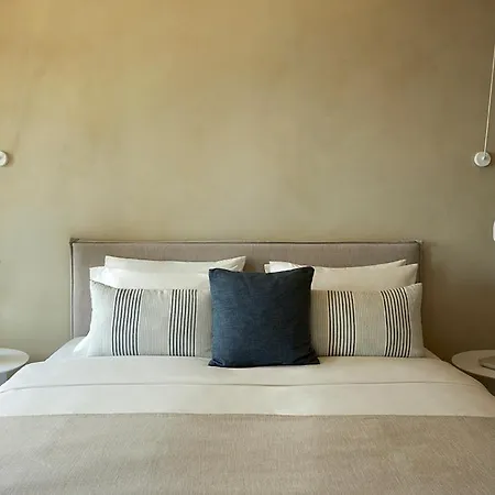 Отель Parocks Luxury & Амбелас