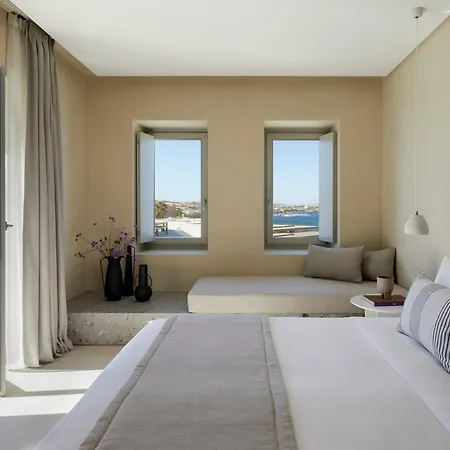 Parocks Luxury & Амбелас