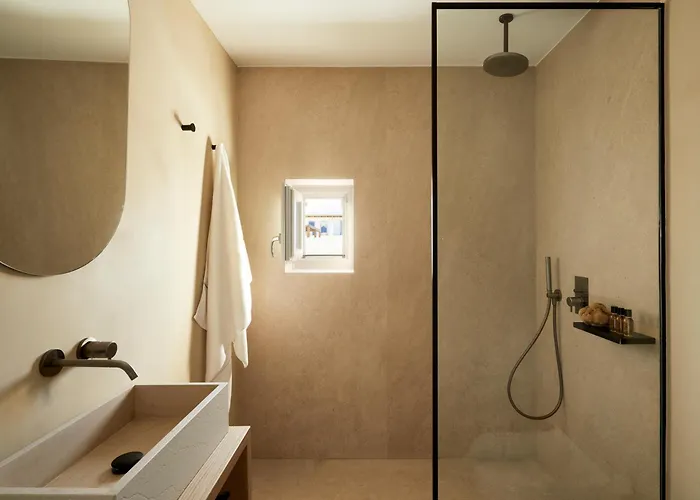 Hotel Parocks Luxury & Ambelas